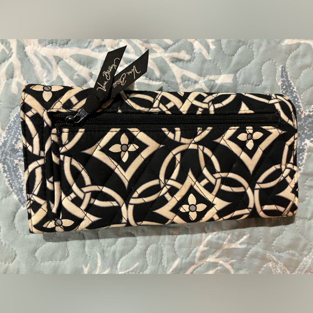 🧨Vera Bradley triple long wallet - Picture 8 of 9